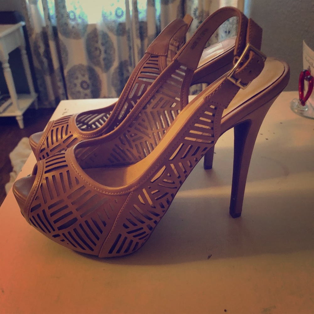 BCBG high heels (nude)